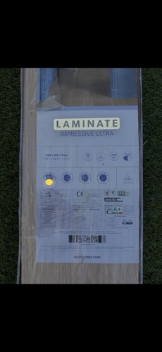 Quickstep laminate flooring - laminate,