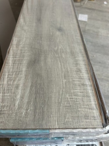 Quickstep flooring saw cut - quickstep,